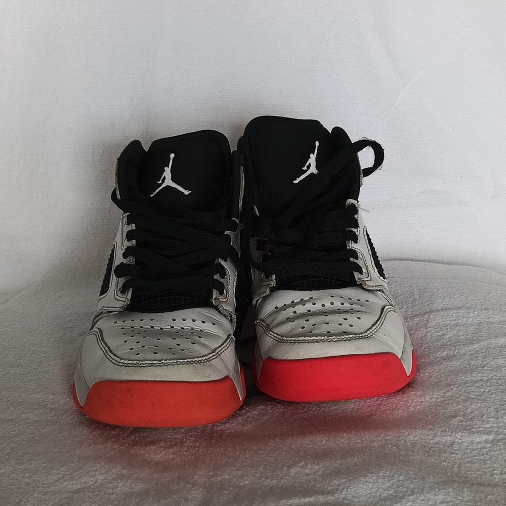 Nike Air Jordan Mars 270 GS White Hyper Violet Sneakers Shoes Boys 5.5 Y